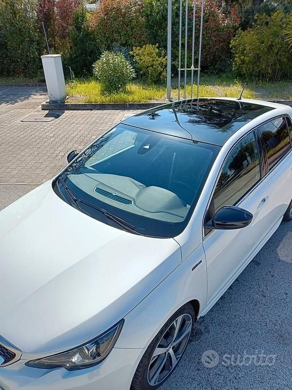 Usata Peugeot 308 GT-line 131 CV (96 kW) 2017 Bianco Berlina