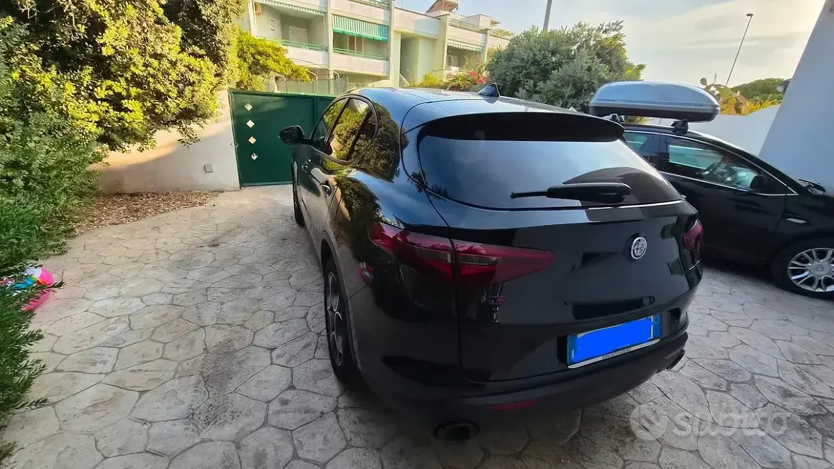 Usata Alfa Romeo Stelvio Sprint 190 CV (139 kW) 2020 Nero SUV