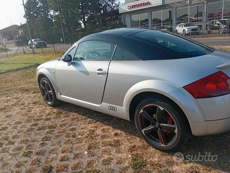 Usata Audi TT 180 CV (132 kW) 1999 Grigio Coupé