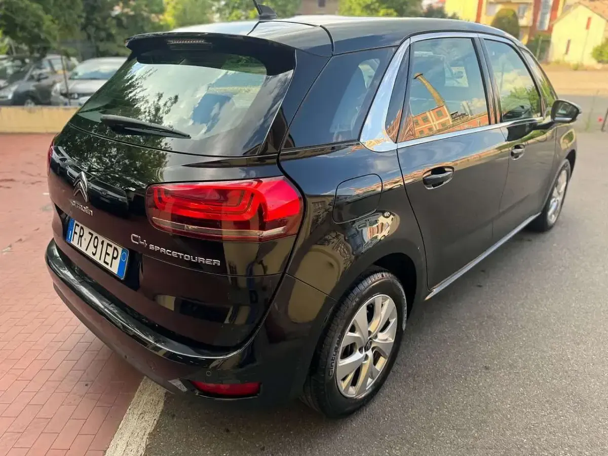 Begagnad Citroën C4 Picasso Shine 120 HK (88 kW) 2018 Svart Minibuss