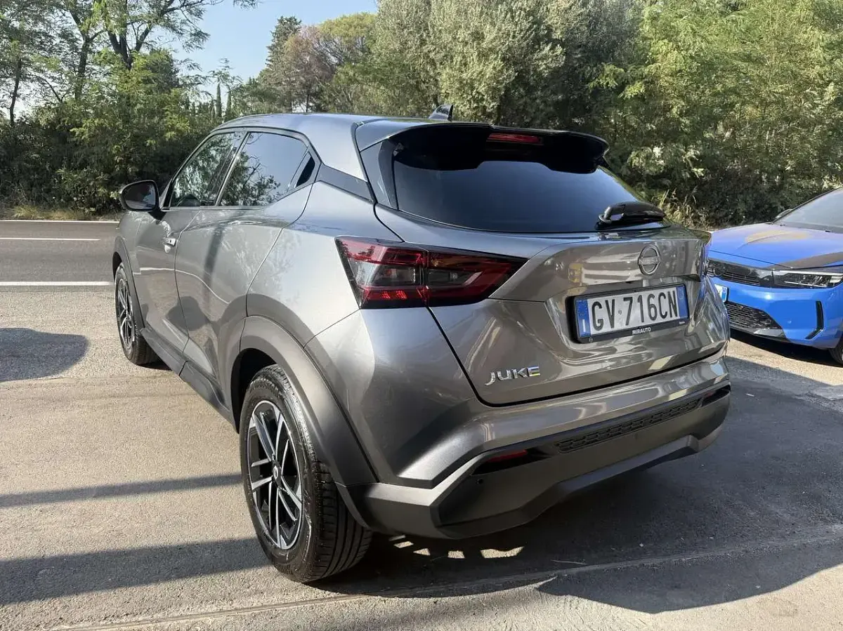 Usata Nissan Juke N-Connecta 114 CV (83 kW) 2024 Grigio SUV