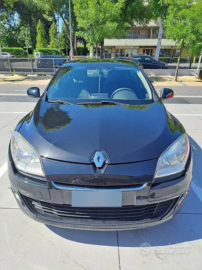 Usata Renault Mégane 110 CV (80 kW) 2012 Nero Berlina