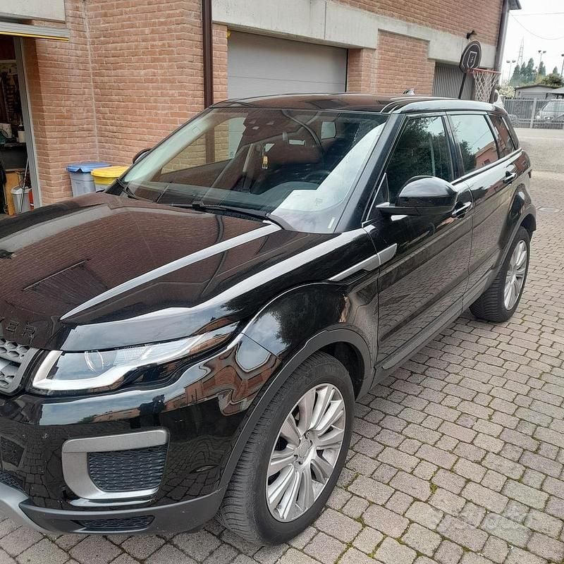 Usata Land Rover Range Rover evoque Pure 150 CV (110 kW) 2017 Nero SUV