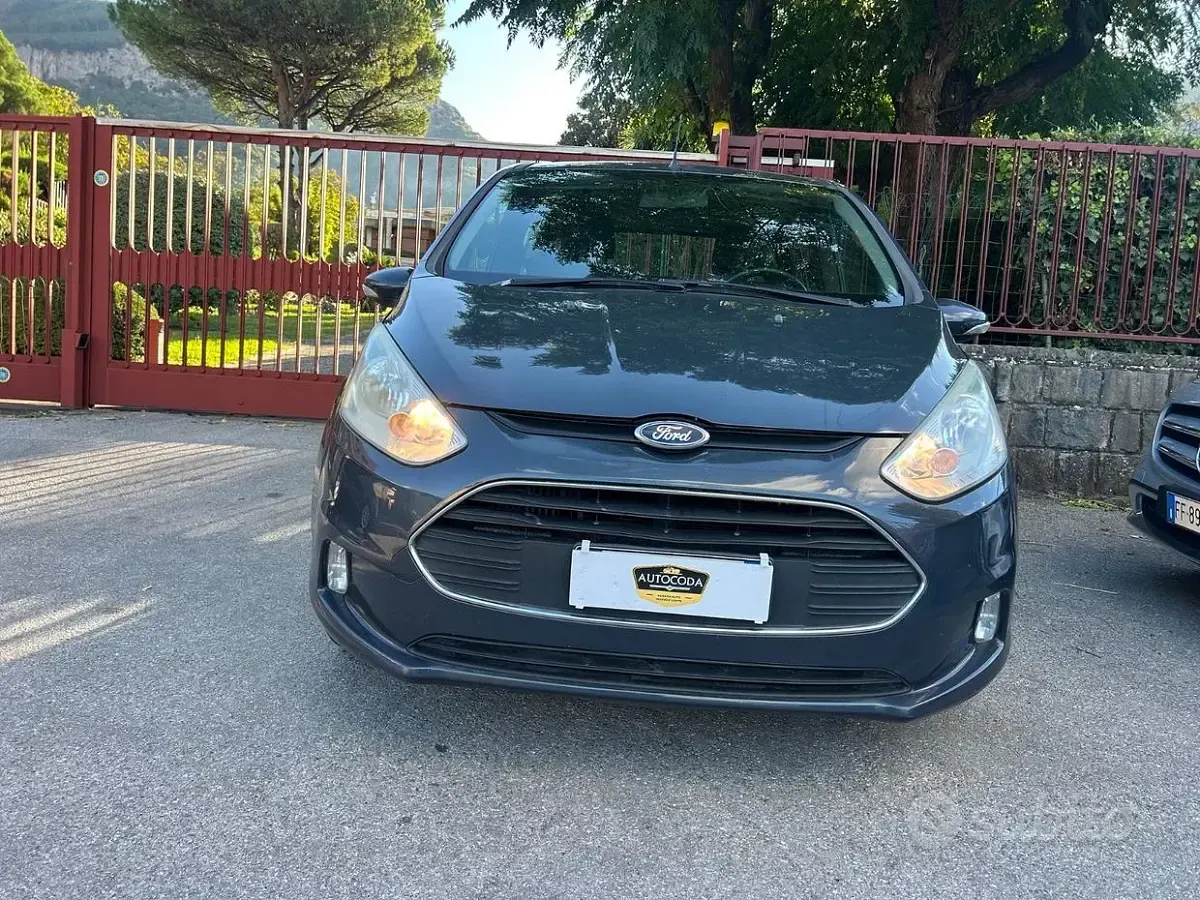 Usata Ford B-MAX 100 CV (73 kW) 2013 Grigio Monovolume
