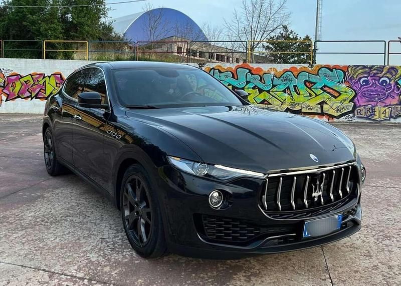 Usata Maserati Levante 250 CV (183 kW) 2020 Nero SUV
