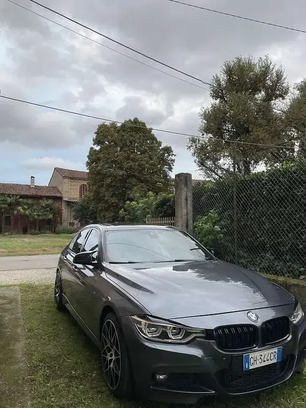 Usata BMW 318 M Sport 136 CV (100 kW) 2018 Berlina