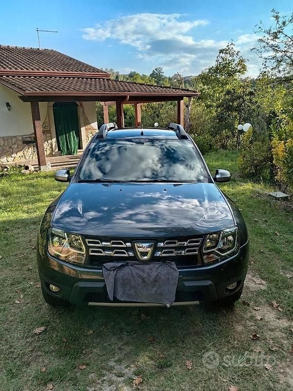 Usata Dacia Duster 125 CV (91 kW) 2017 Grigio SUV