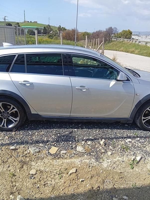 Gebraucht Opel Insignia Cosmo 136 PS (100 kW) 2017 Grau Kombi