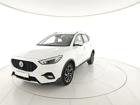 Usata MG ZS Luxury 106 CV (77 kW) 2024 Bianco SUV