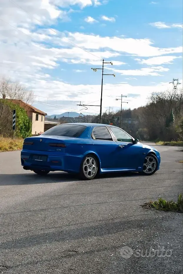 Usata Alfa Romeo 156 GTA 250 CV (183 kW) 2004 Blu Berlina