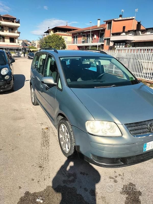 Usata VW Touran 105 CV (77 kW) 2004 Monovolume
