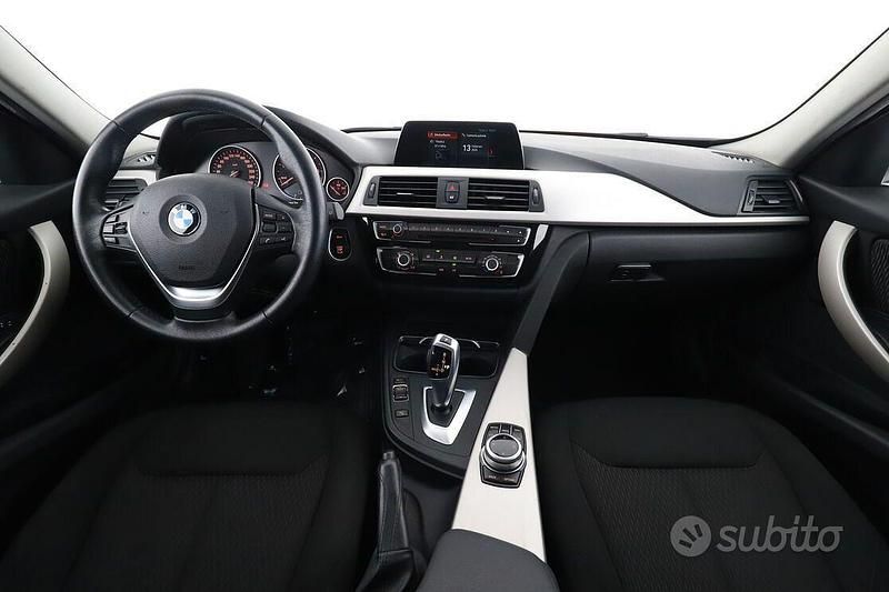 Usata BMW 318 150 CV (110 kW) 2018 Grigio Station wagon