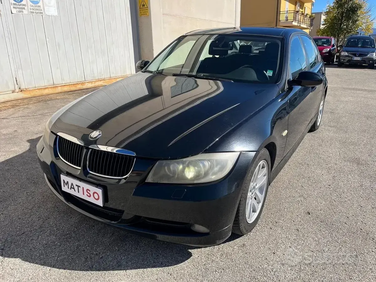 Usado BMW 320 163 CV (119 kW) 2006 Negro Berlina