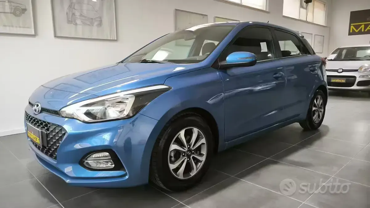 Usata Hyundai i20 73 CV (53 kW) 2019 Blu Utilitaria