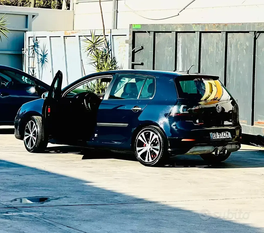 Usata Volvo C30 109 CV (80 kW) 2010 Bluazzurro Utilitaria