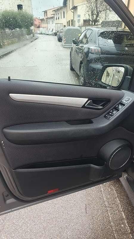 Usata Mercedes B200 Premium 140 CV (102 kW) 2010 Grigio Monovolume