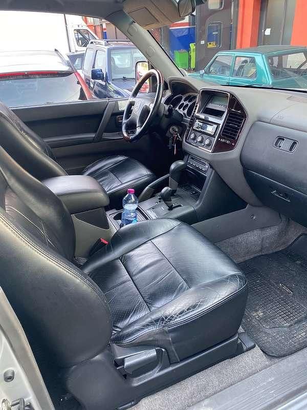 Usata Mitsubishi Pajero 160 CV (117 kW) 2002 Argento SUV