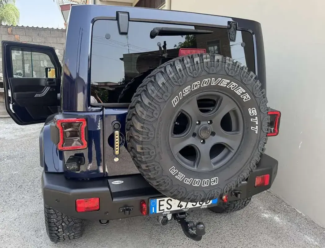 Usata Jeep Wrangler Unlimited Sahara 200 CV (147 kW) 2013 SUV