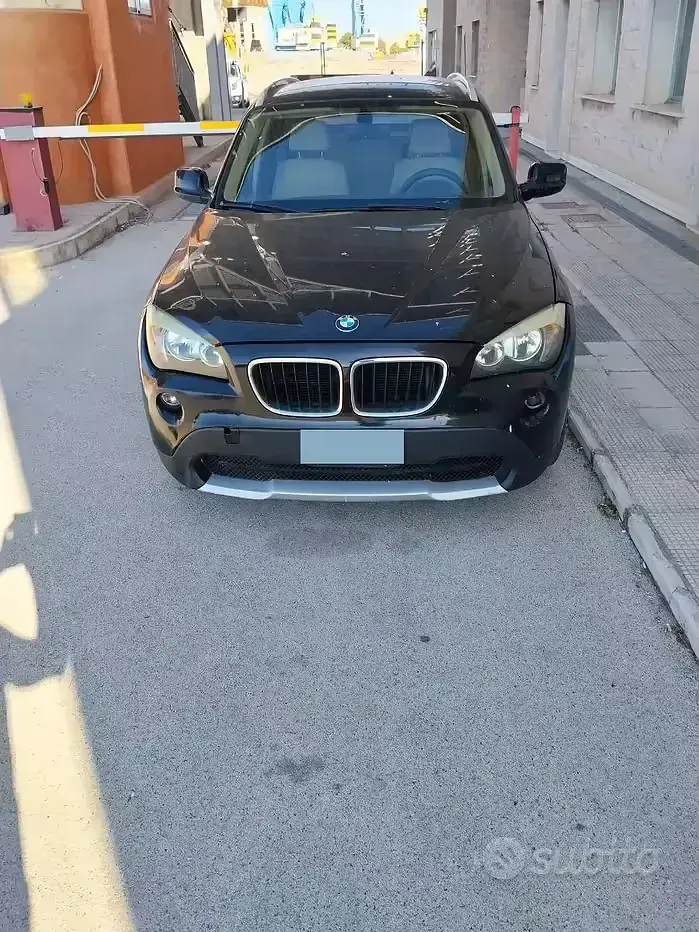 Usata BMW X1 143 CV (105 kW) 2011 Nero SUV