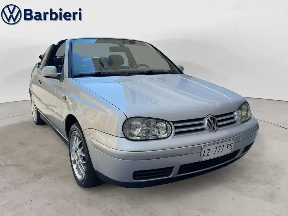 Usata VW Golf Cabriolet 101 CV (74 kW) 1998 Argento Cabrio