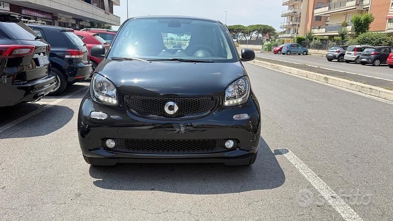 Usata Smart ForTwo Coupé Passion 90 CV (66 kW) 2019 Nero Coupé