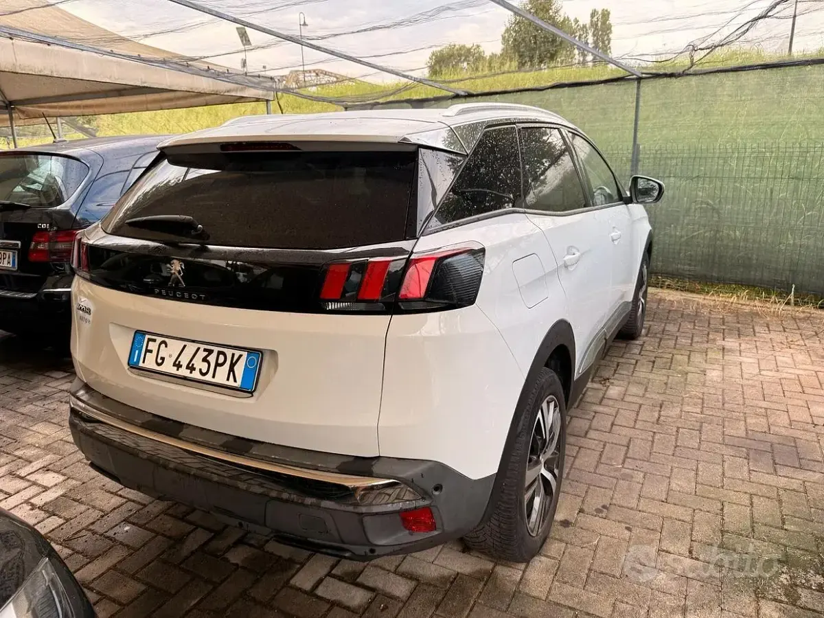 Usata Peugeot 3008 120 CV (88 kW) 2017 Bianco SUV