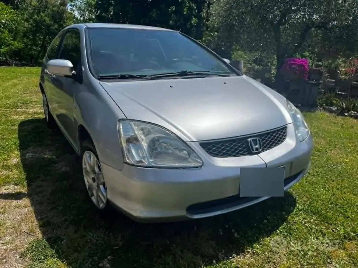 Usata Honda Civic 100 CV (73 kW) 2003 Grigio Berlina