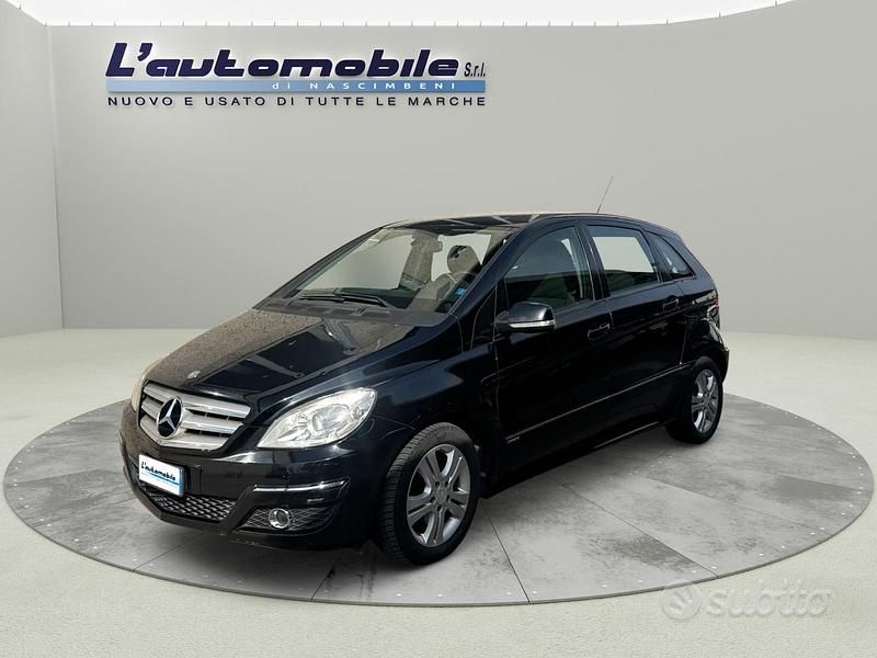 Usata Mercedes B200 Chrome 140 CV (102 kW) 2009 Nero Monovolume