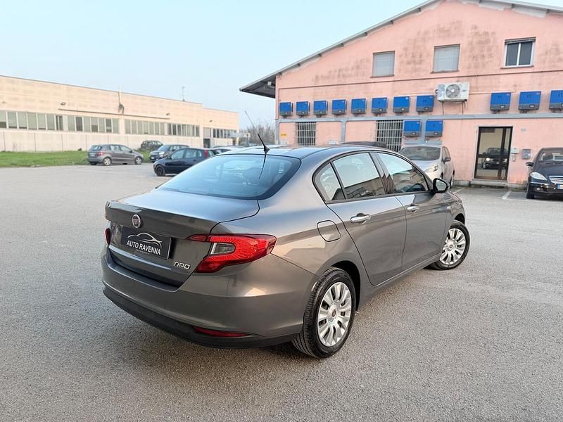 Usata Fiat Tipo Lounge 95 CV (69 kW) 2018 Grigio Berlina