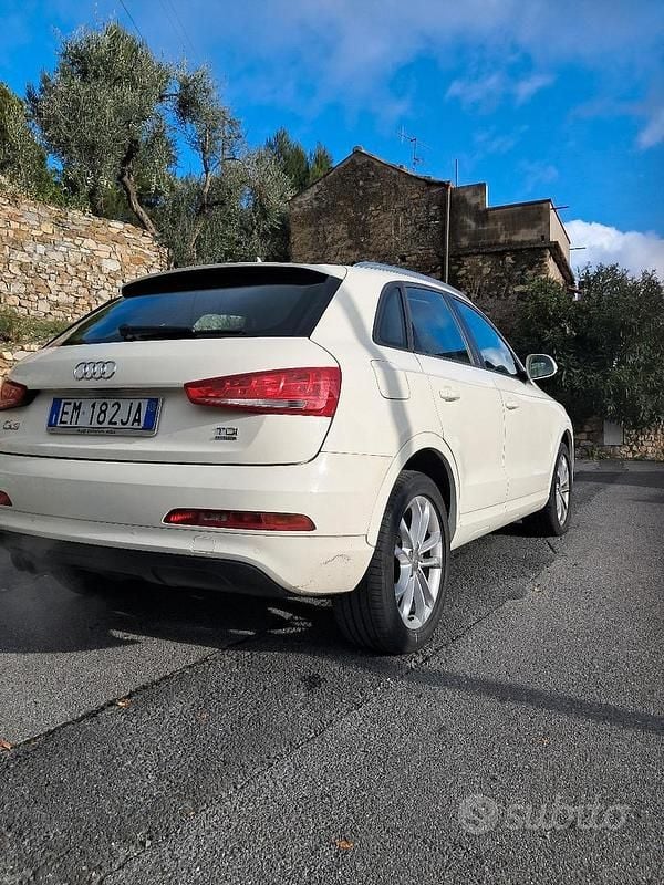 Usata Audi Q3 125 CV (91 kW) 2012 Bianco SUV