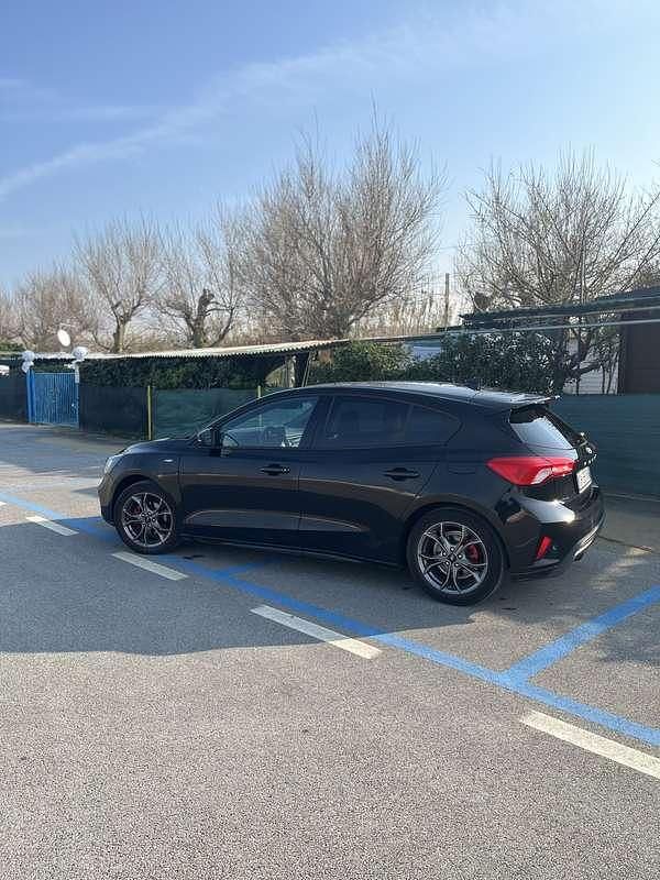 Usata Ford Focus ST-Line X 155 CV (114 kW) 2022 Berlina