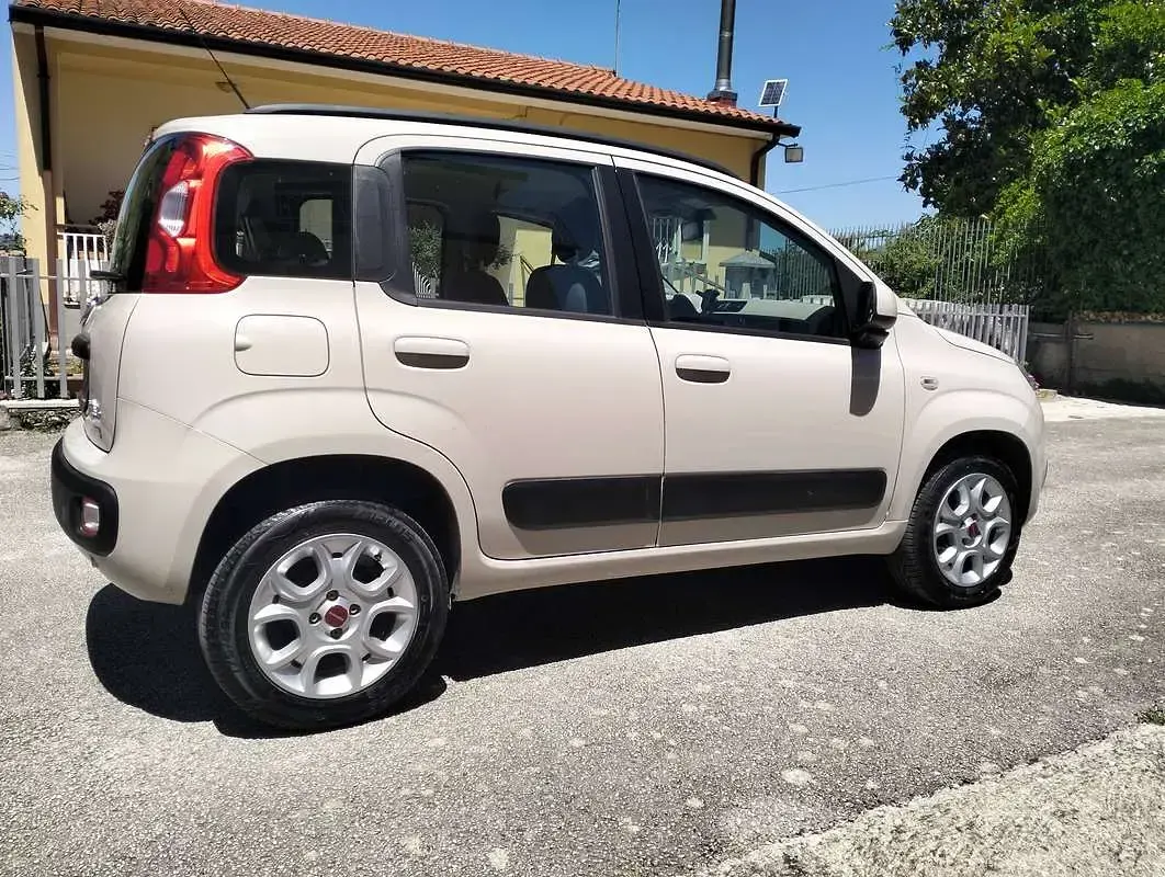 Usata Fiat Panda Easy 85 CV (62 kW) 2014 Bianco Utilitaria