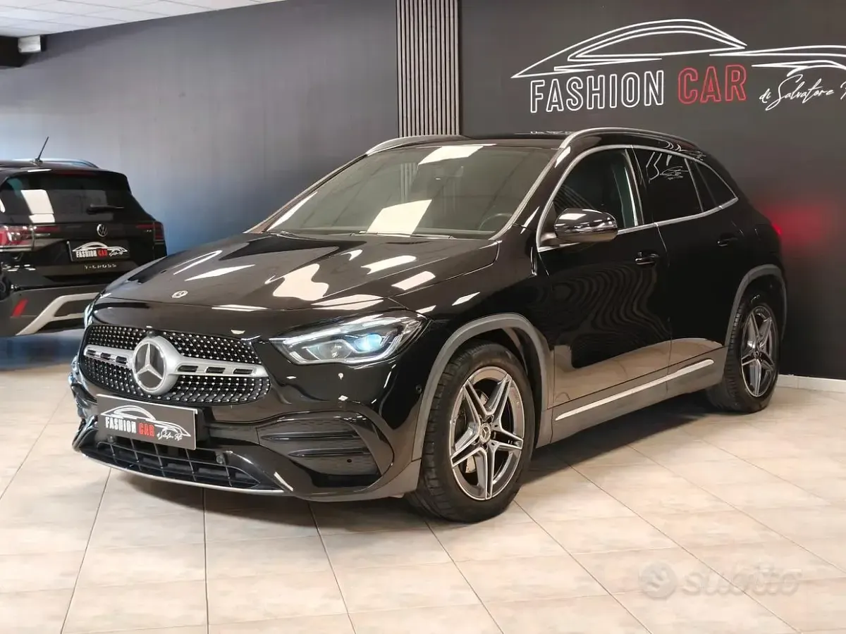 Usata Mercedes GLA200 Premium 150 CV (110 kW) 2023 Nero SUV