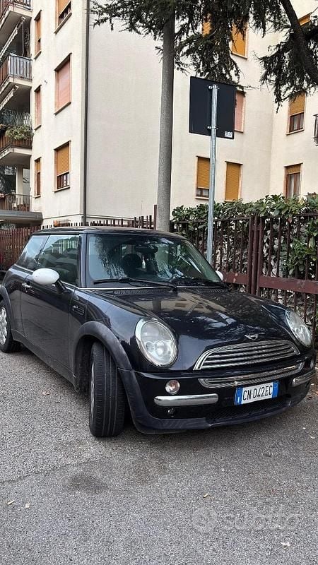 Usata 2004 Mini ONE Due volumi | 1500 € (Cara) - Immagine 1/3