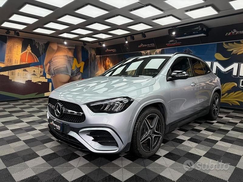 Usata Mercedes GLA200 AMG Line Premium Plus 150 CV (110 kW) 2024 Grigio SUV