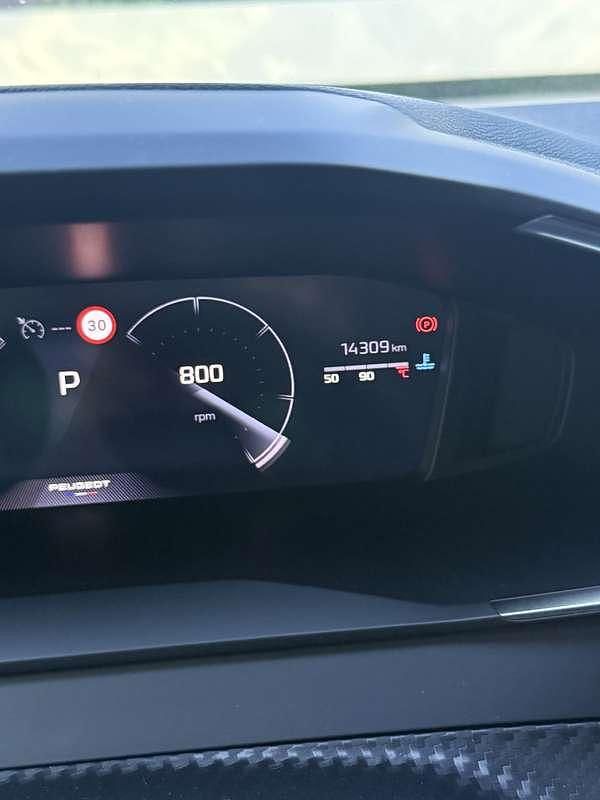 Usata Peugeot 2008 Allure 131 CV (96 kW) 2024 SUV