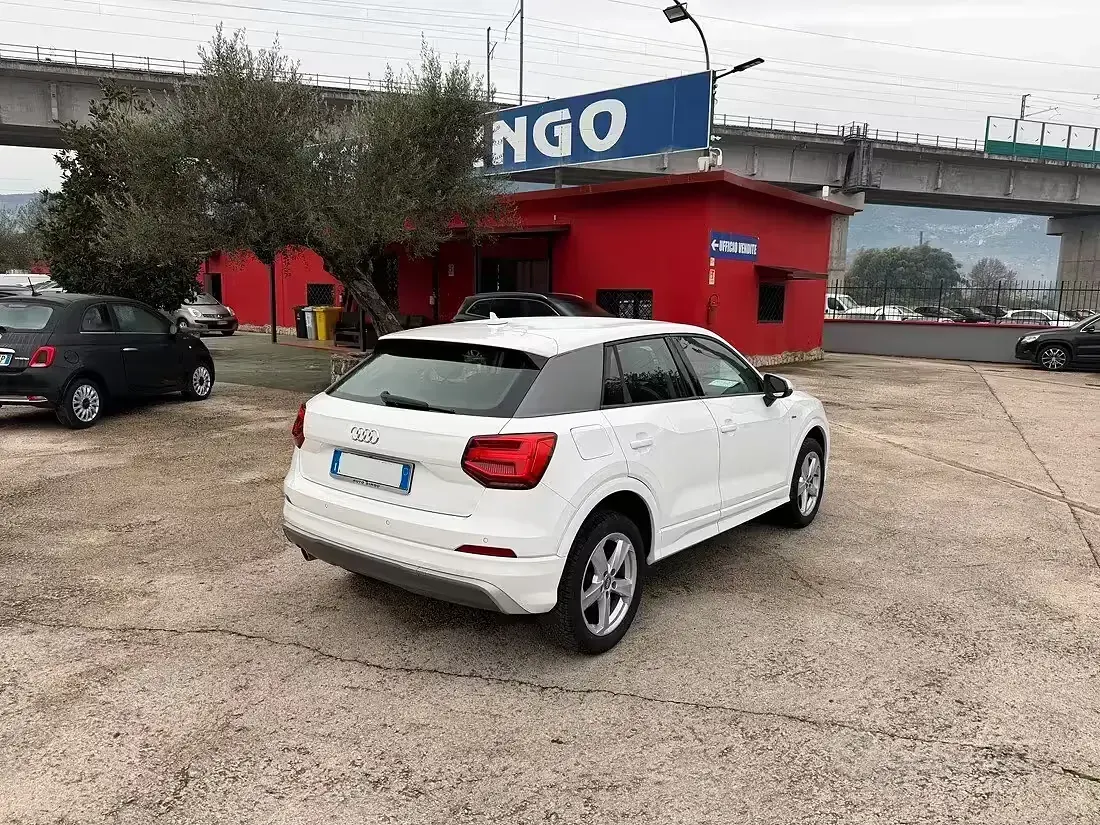 Usata Audi Q2 S-Line 116 CV (85 kW) 2017 Bianco SUV