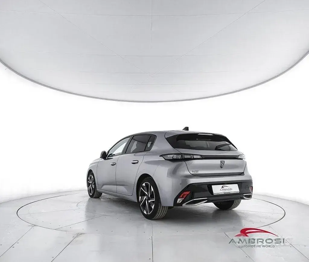 Usata Peugeot 308 Allure 131 CV (96 kW) 2023 Grigio Utilitaria