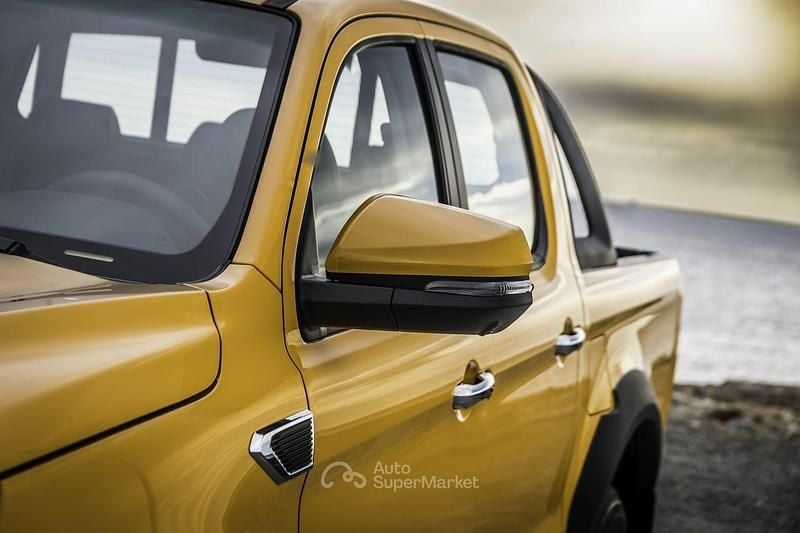 Nuova DR DR2 136 CV (100 kW) 2025 Giallo Utilitaria