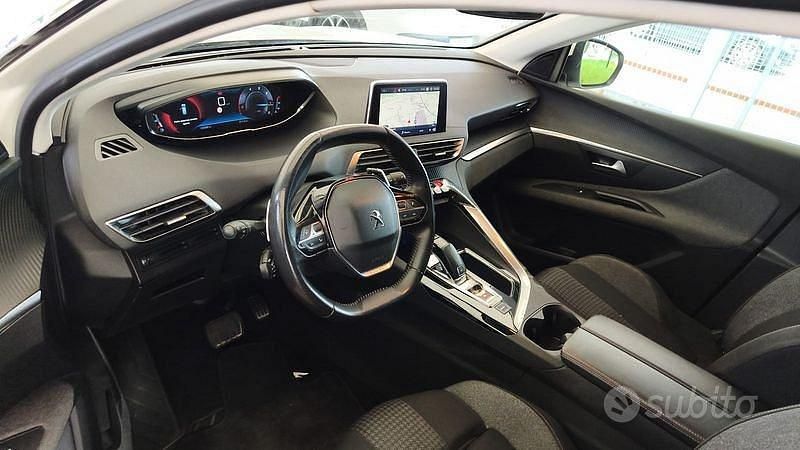 Usata Peugeot 3008 Business-Line 131 CV (96 kW) 2020 Bianco SUV