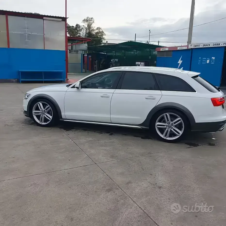 Usata Audi A6 313 CV (230 kW) 2013 Bianco Station wagon