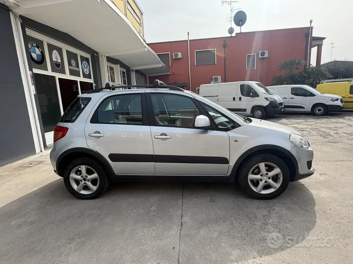 Usata Suzuki SX4 107 CV (78 kW) 2007 Grigio Station wagon