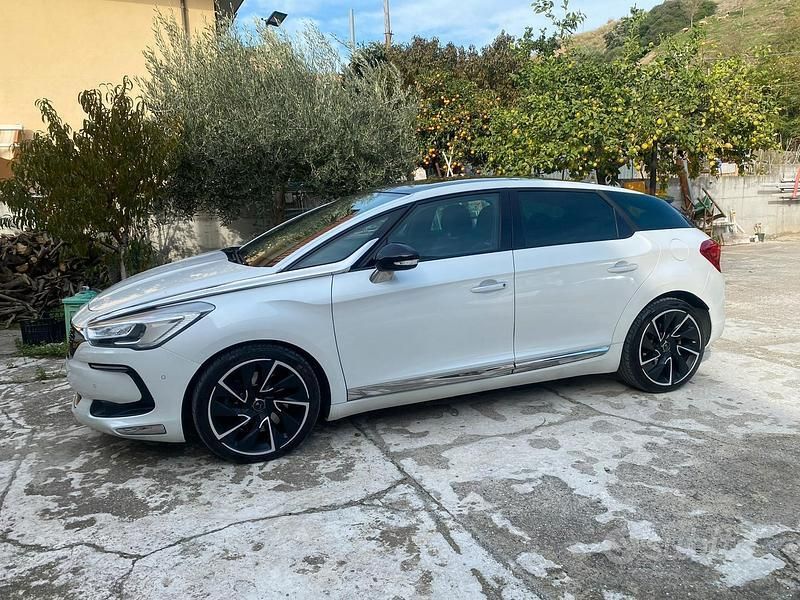 Usata Citroën DS5 2016 Bianco Utilitaria