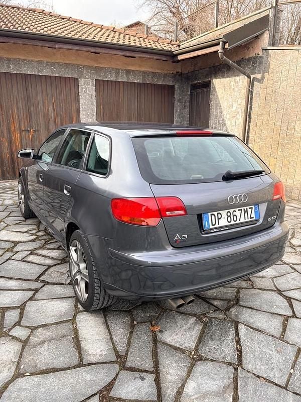 Usata Audi A3 Sportback Ambition 105 CV (77 kW) 2008 Grigio Utilitaria