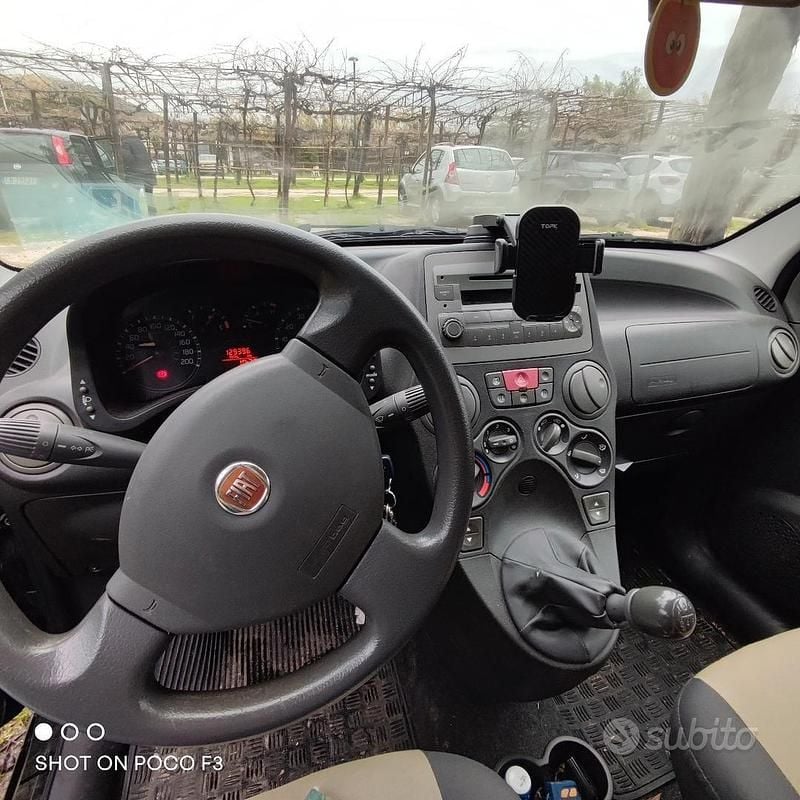 Usata Fiat Panda Dynamic 69 CV (50 kW) 2005 Nero Utilitaria