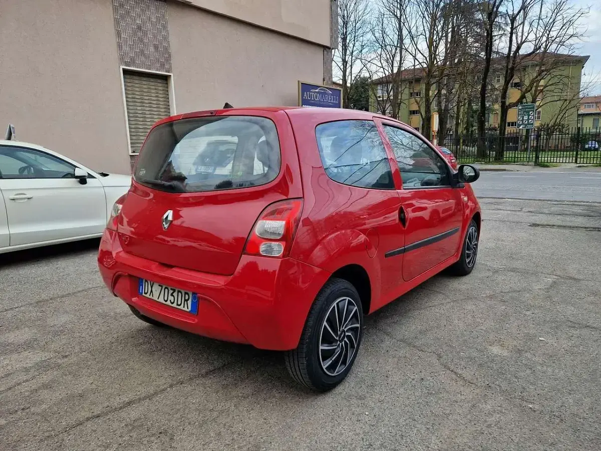 Usata Renault Twingo LE 58 CV (42 kW) 2009 Rosso Utilitaria