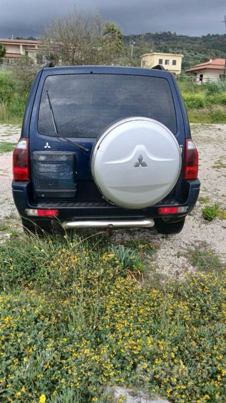 Usata Mitsubishi Pajero 160 CV (117 kW) 2004 Blu SUV