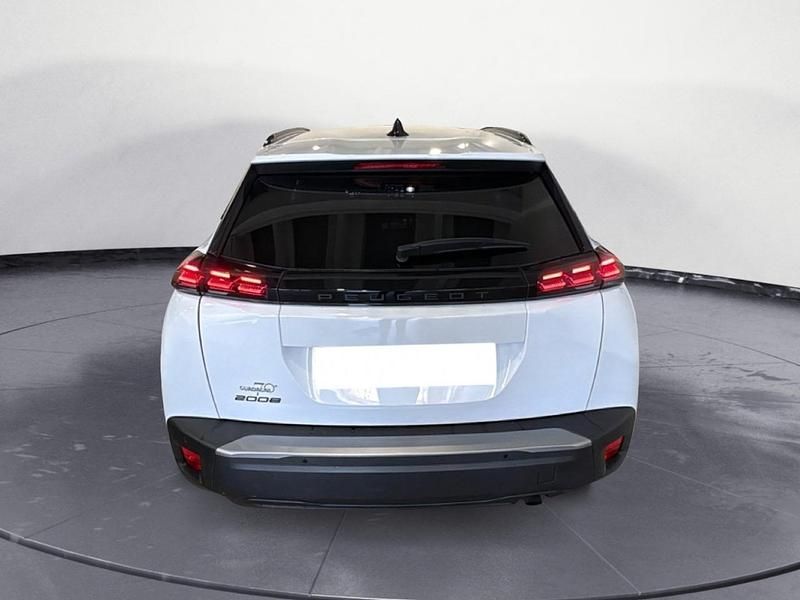 Usata Peugeot 2008 Allure 102 CV (75 kW) 2025 Bianco SUV