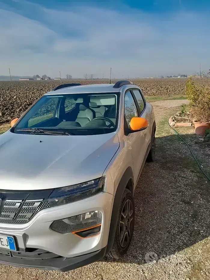 Usata Dacia Spring 18 kW (25 CV) 2022 Grigio Utilitaria
