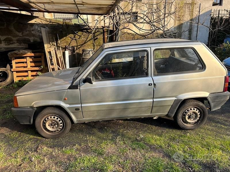Usata Fiat Panda 44 CV (32 kW) 2001 Grigio Berlina